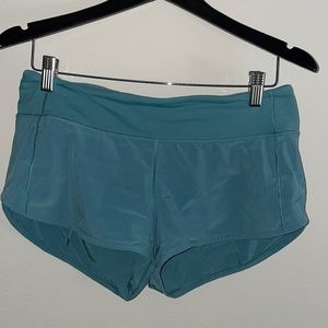 !!RARE COLOR Lulu shorts